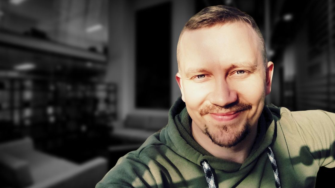 На фото Євген Нікітін SEO-фахівець