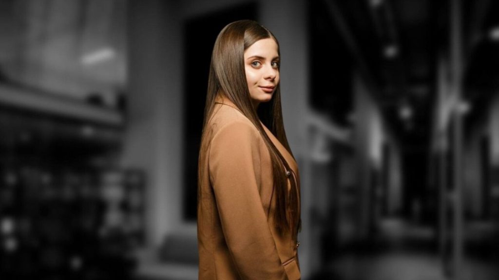 Вікторія Ніколюк, менеджерка співачки SANSA, кураторкв курсів SMM-спеціалістки та співвласниці діджитал-агенції «krasa.», екс-SMM 1+1.