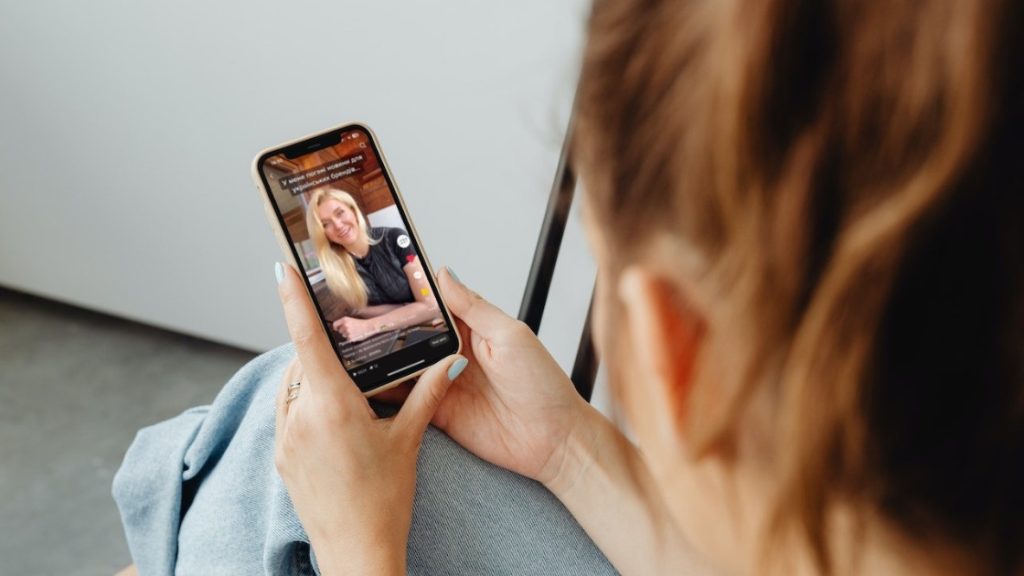 80 гачків уваги в TikTok, які допоможуть завірусити ваші відео у 2023 році